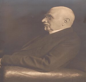 Porträt des Ersten Präsidenten des Reichsfinanzhofs, des Wirklichen Geheimen Rats Exzellenz Gustav Jahn